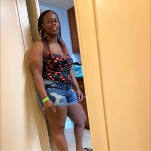 Meet your Posher, Shaquanda